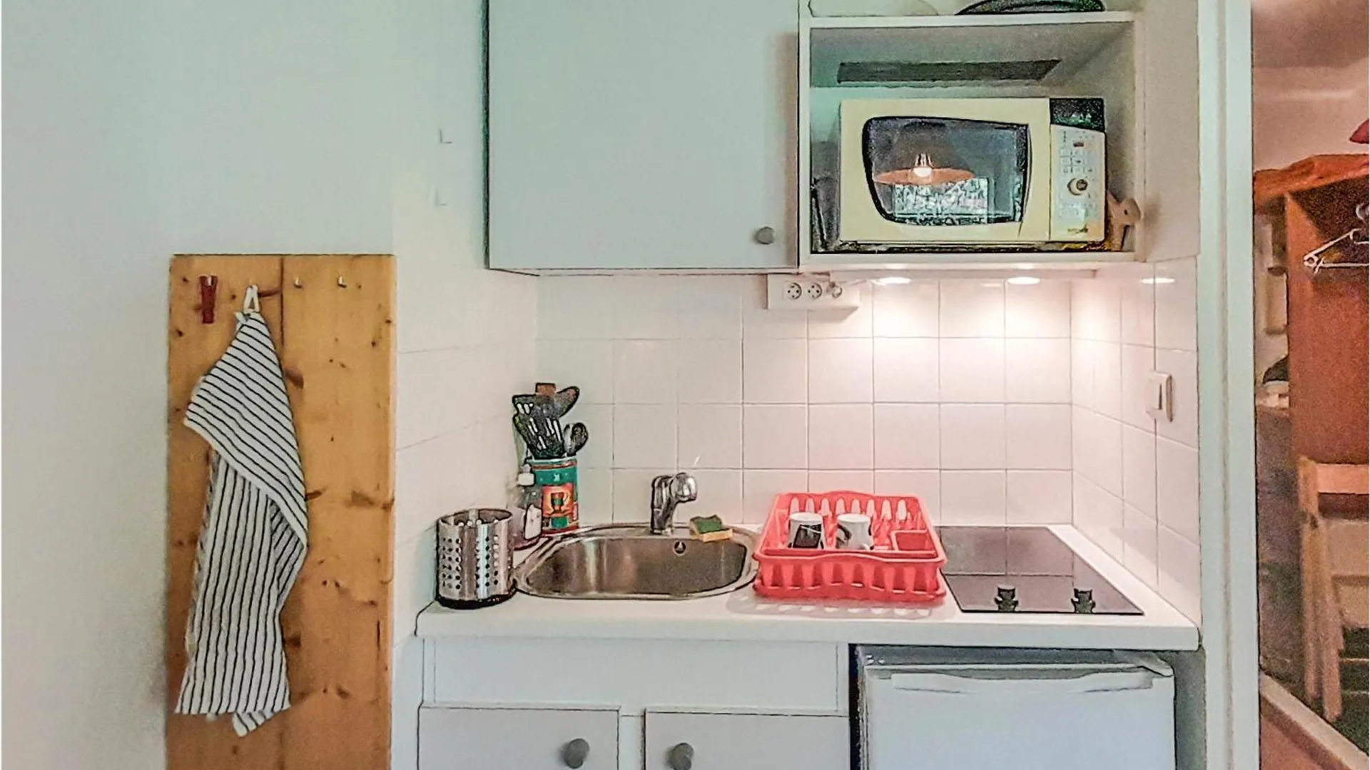 1 Bedroom Lovely Apartment In 拉富